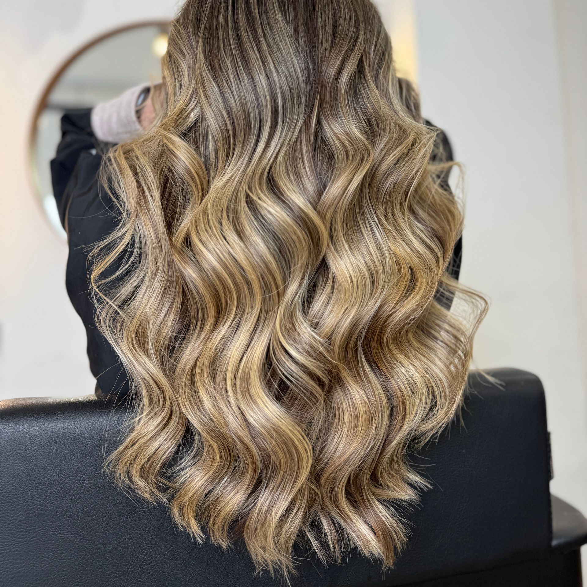 Ana Bedmar salon entrance